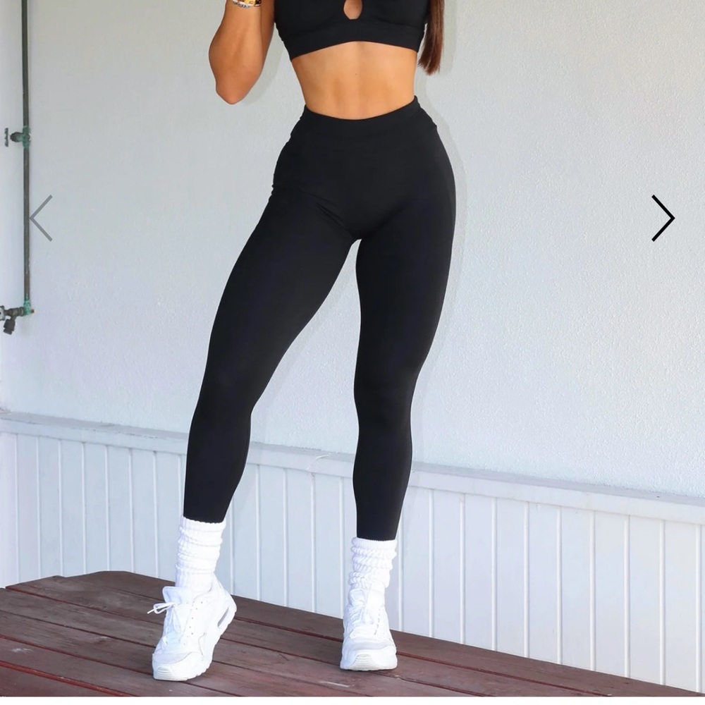 comfortable leggings bombshell size med